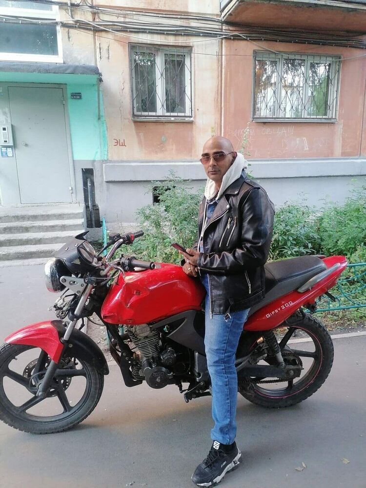  33208175  , 48 ,    