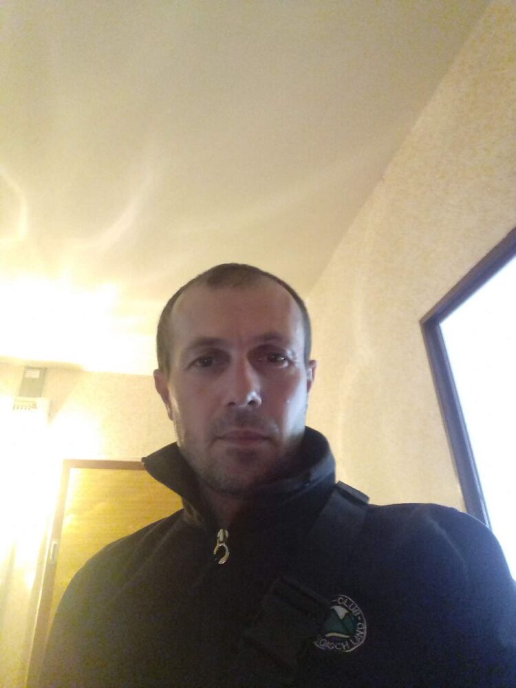  50513675  Dima, 44 ,    Praha