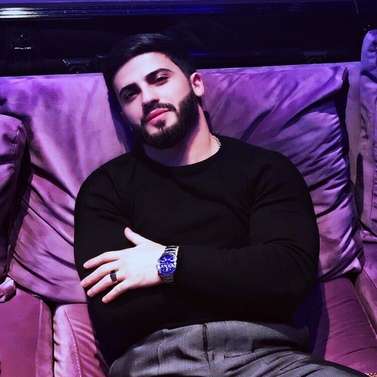  ,   Hayk, 35 ,   ,   , c 