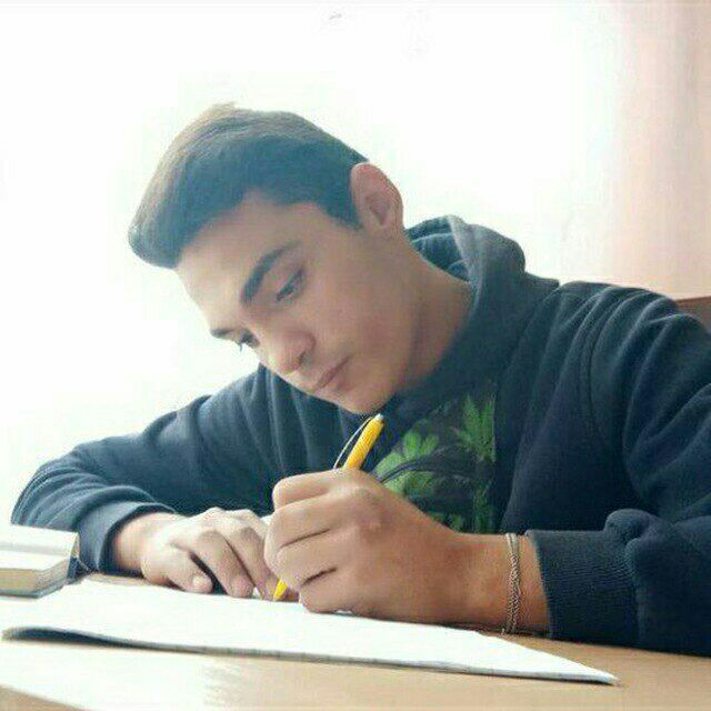  31579855  Igor, 23 ,    