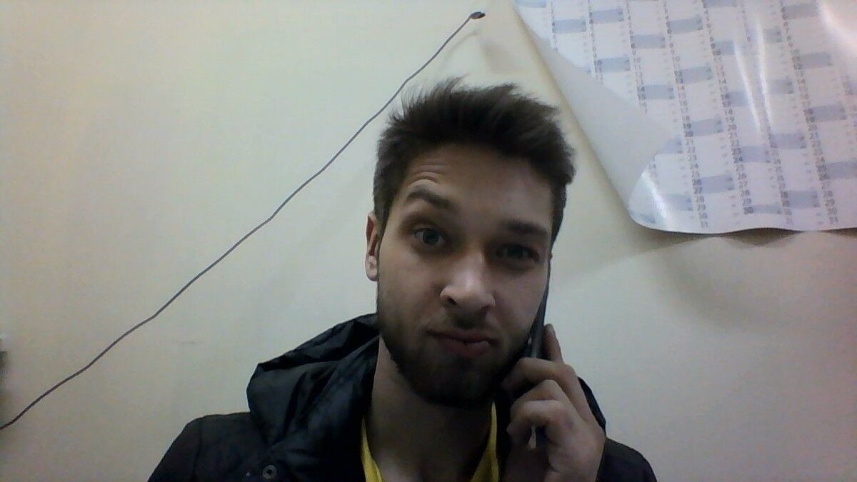  4237375  Artem, 37 ,    