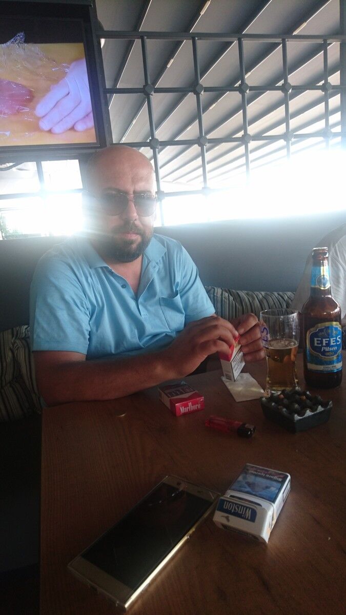  19339045  Alper, 42 ,    