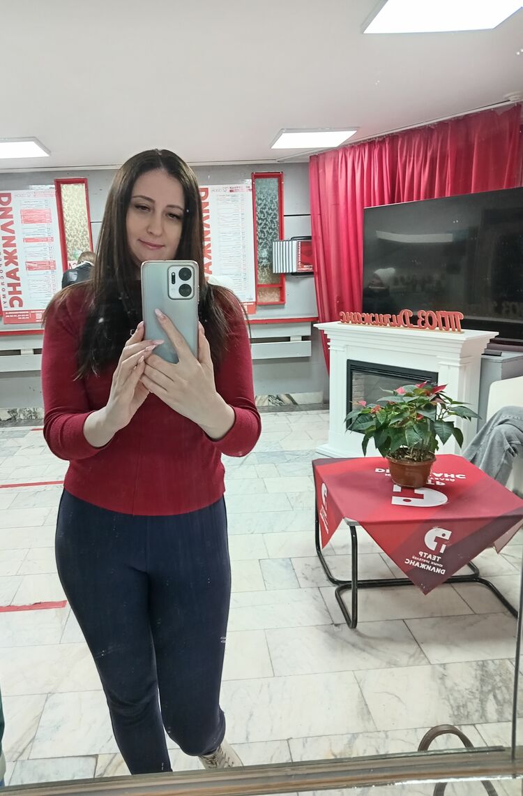  48685775  , 42 ,    