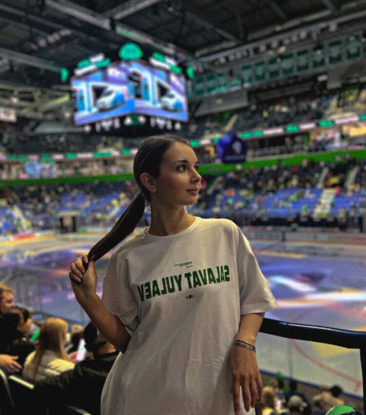  53542195  , 28 ,    -