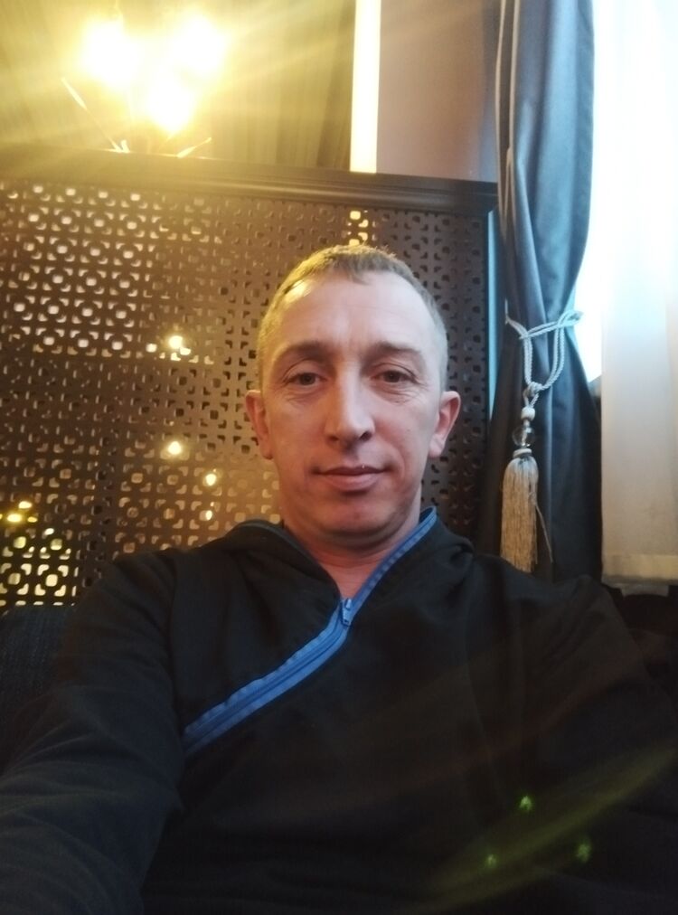  49588415  , 40 ,    -