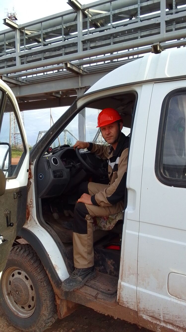  27598695  Aleksey, 40 ,    