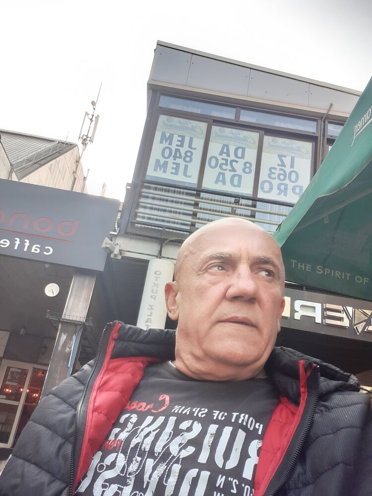  ,   Rade, 61 ,   ,   