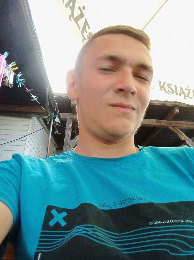  32558575  , 25 ,    