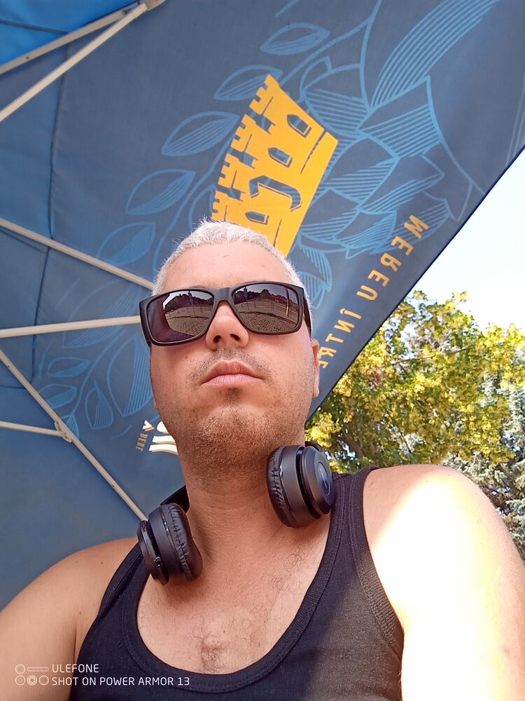  52588745  , 35 ,    