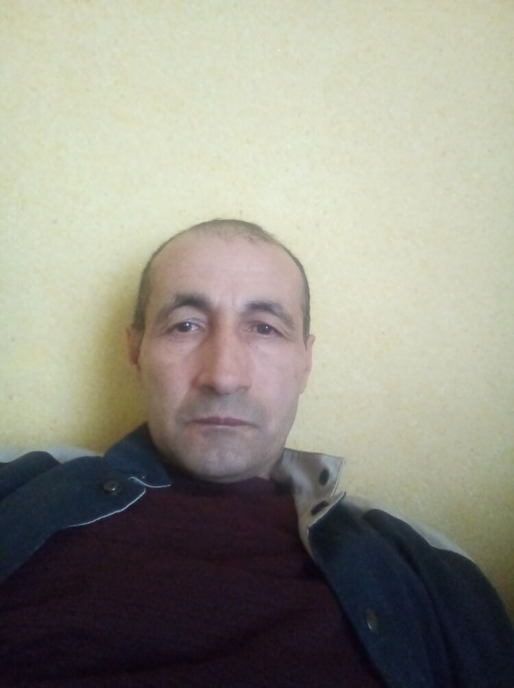  40099065  , 41 ,    Azor