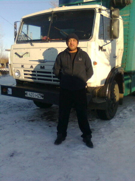  6360425  Jaxsilik, 44 ,    