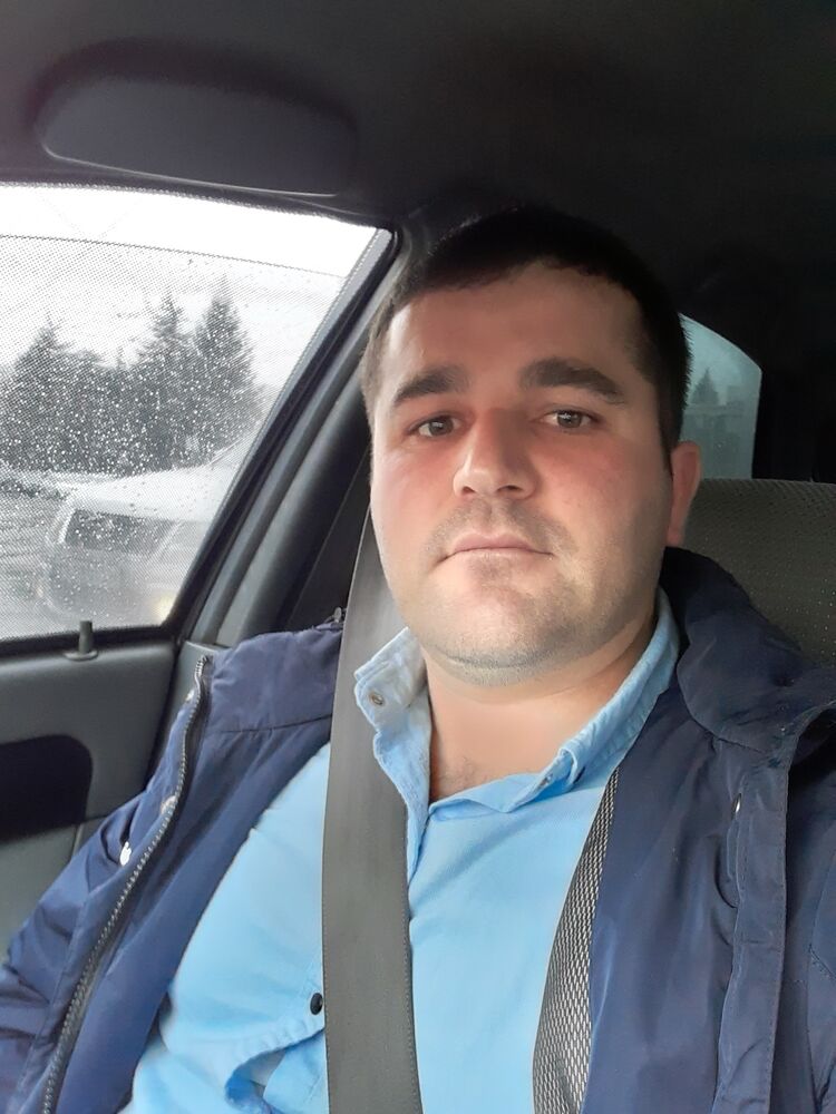  49527795  , 33 ,    