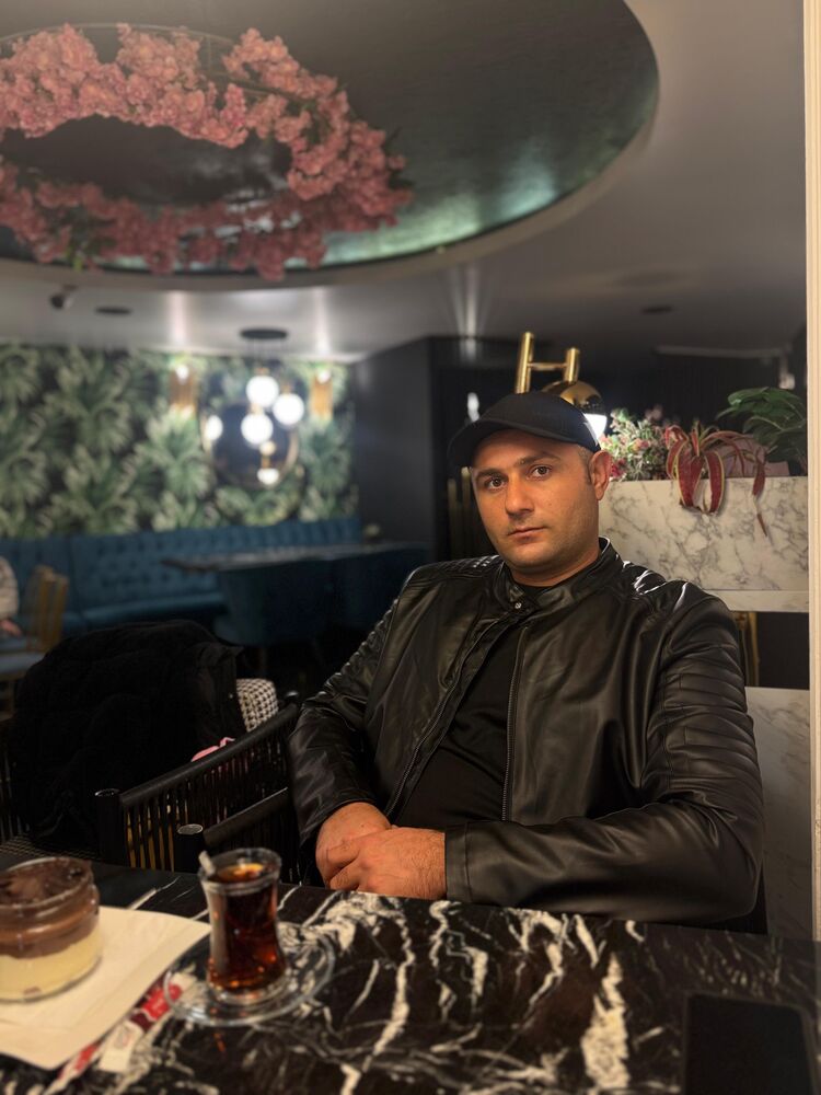  --,   Roma, 34 ,   ,   