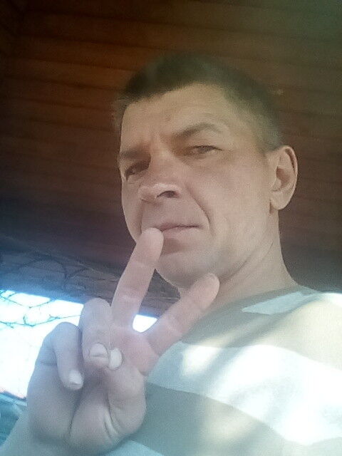  15912435  Sandro, 40 ,    