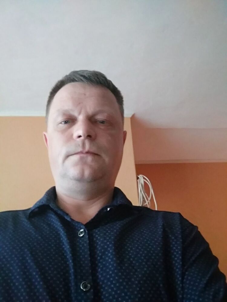  -,   Viktor, 45 ,  