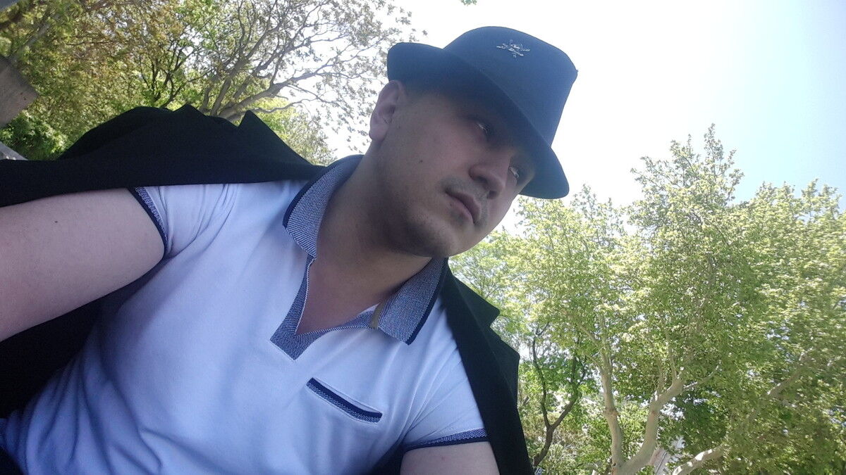  12070965  Beno, 35 ,    