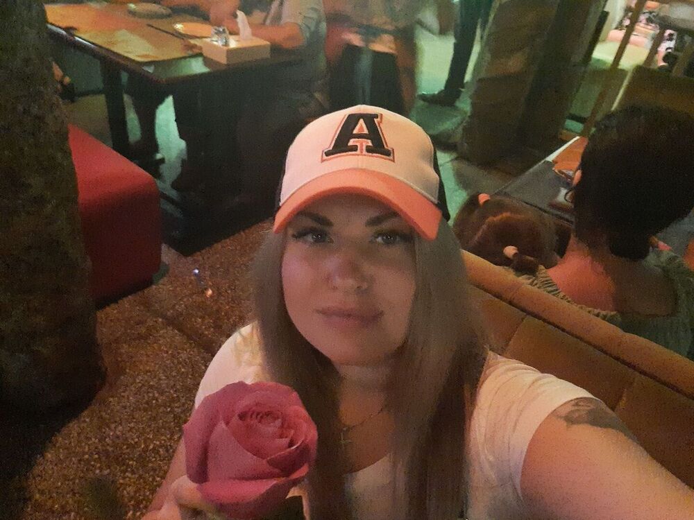  ,   TANIA, 37 ,   ,   