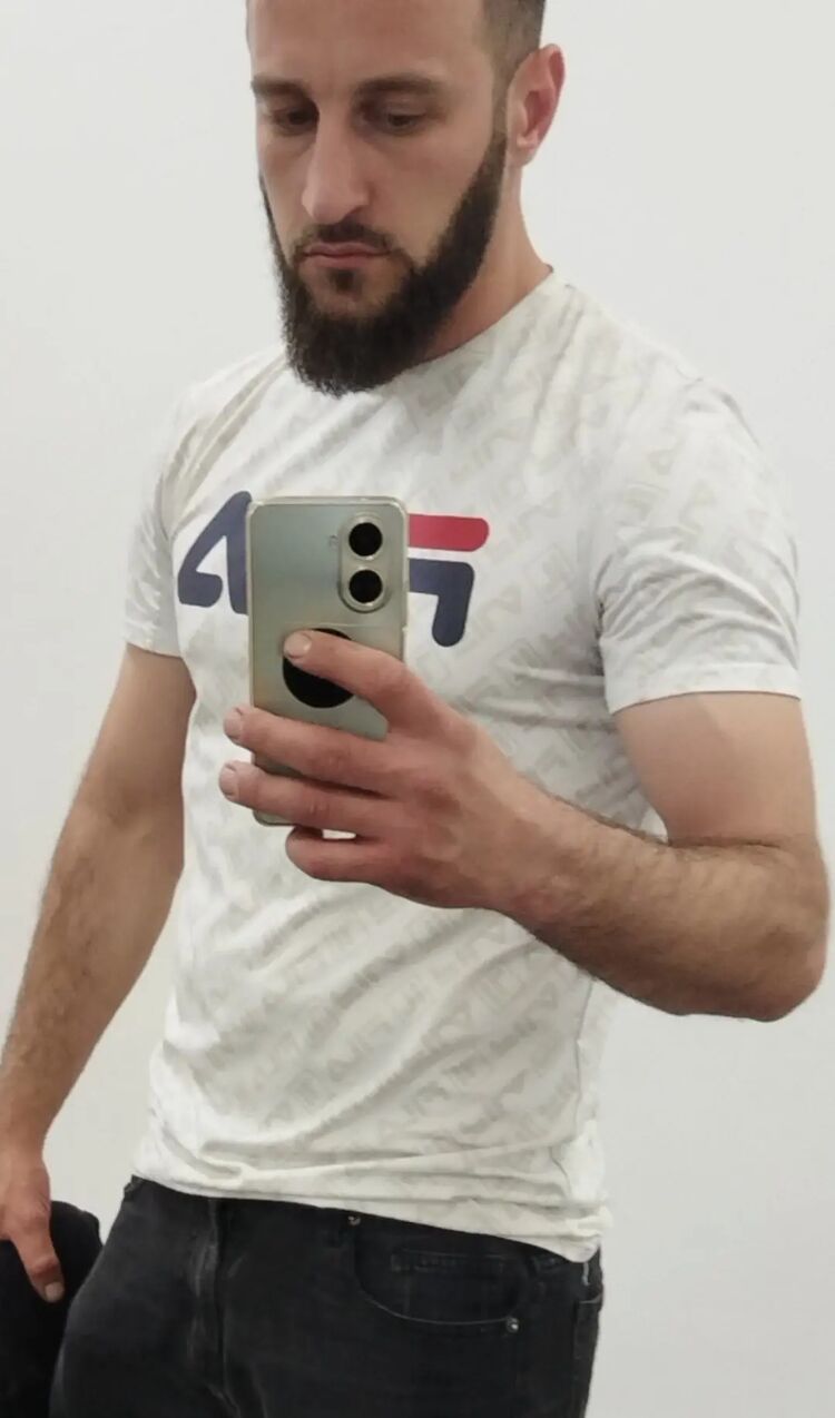  46589415  , 32 ,    