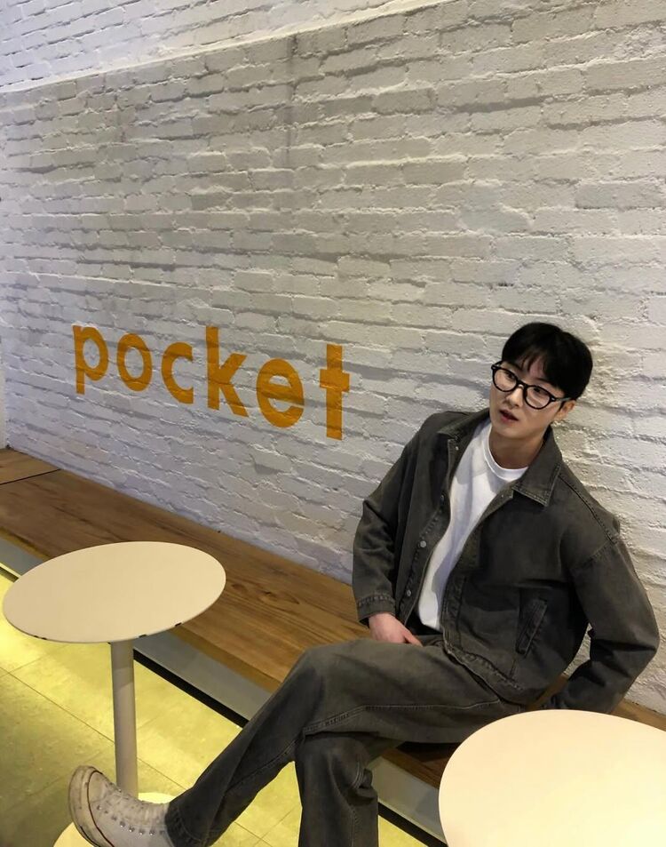  49961855  Sun Kim, 27 ,    