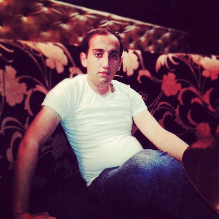  8018535  Ceyhun, 39 ,    
