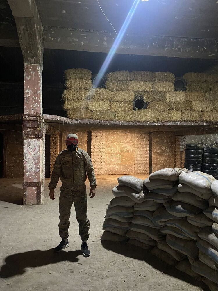  26077975  Sardor, 33 ,    