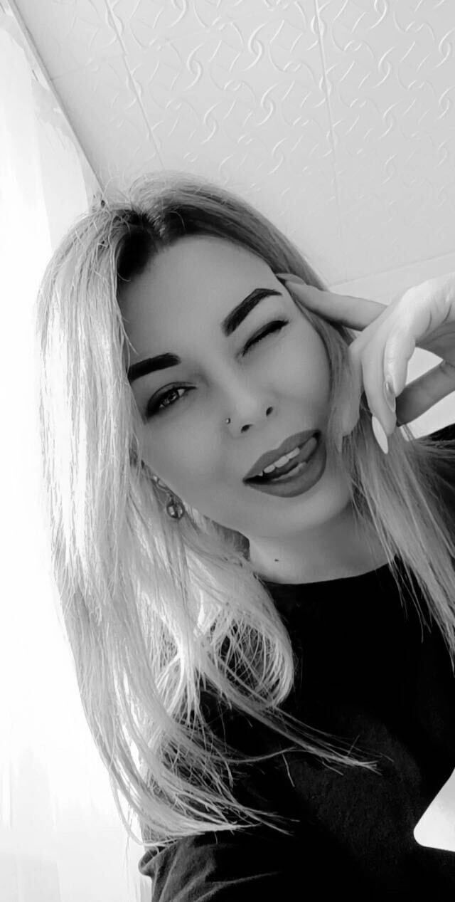  ,   AnNia, 27 ,   ,   