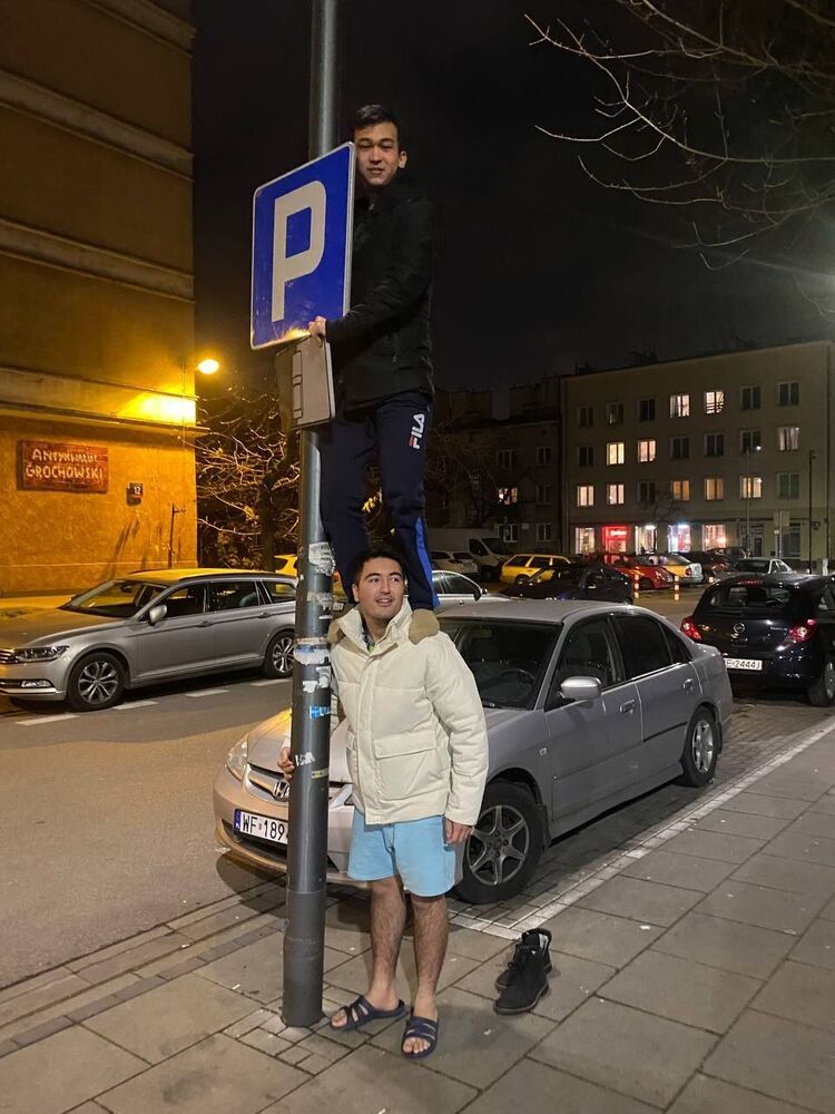 ,   Felix, 24 ,   ,   