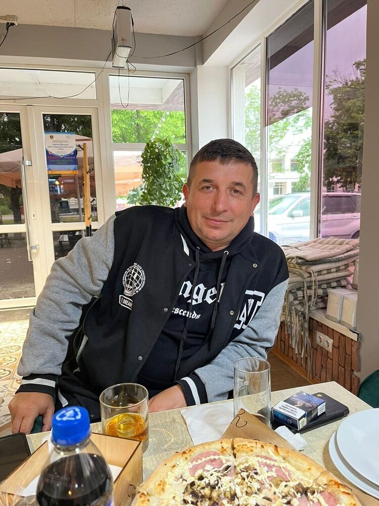 ���� 55902595 ������� Lilian, 46 ���, ���� ���������� � �����