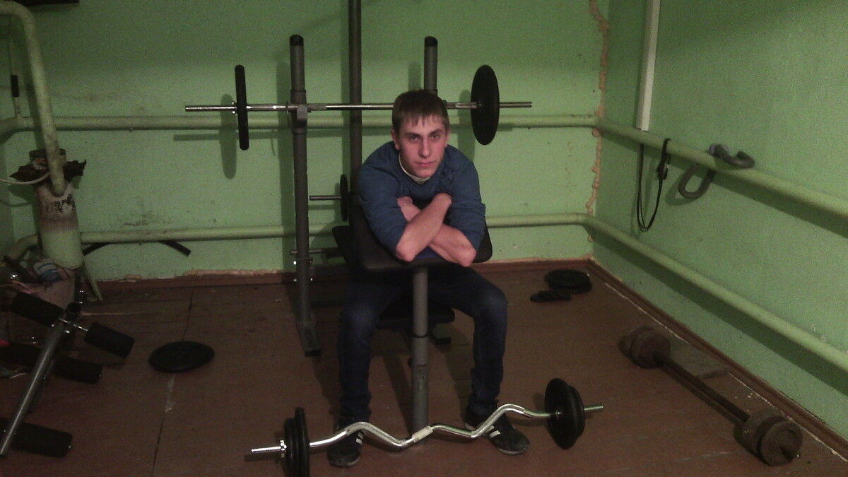  ,   Vladislav, 35 ,   ,   , c , 