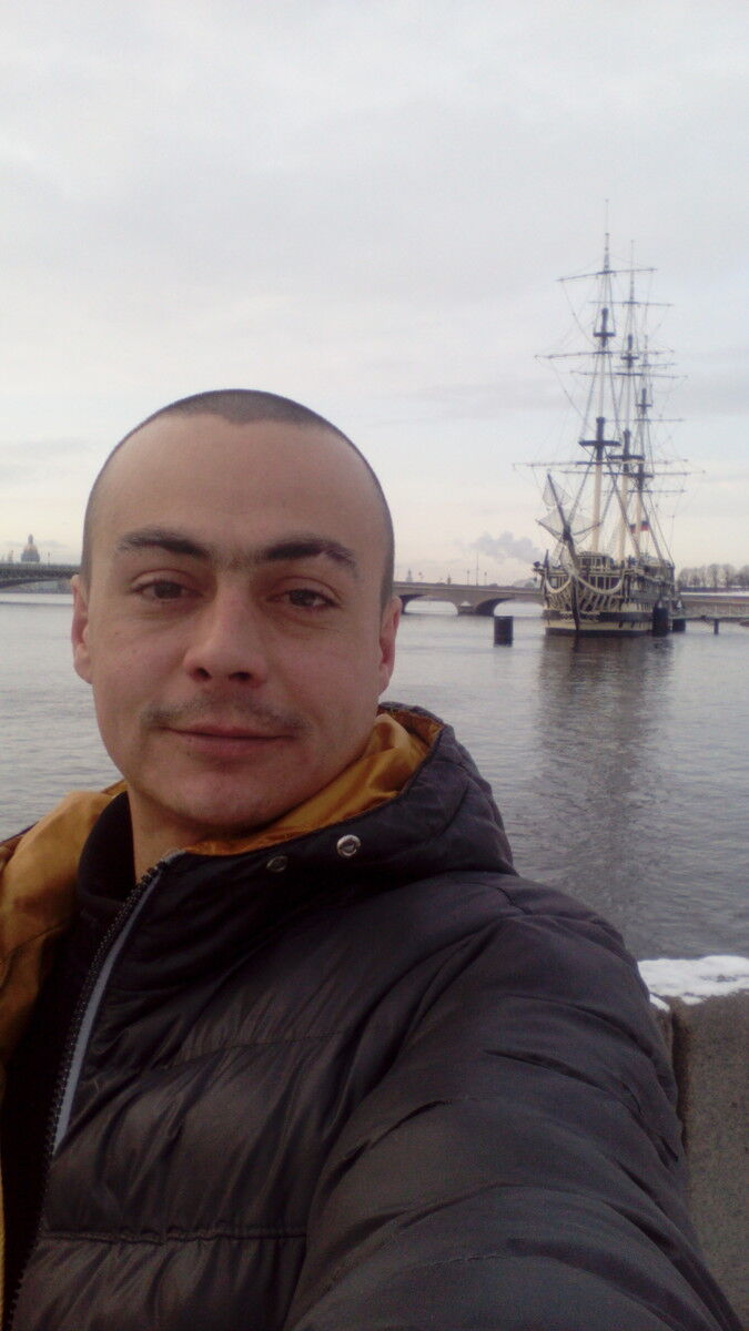  8420735  Kalenyi, 42 ,    