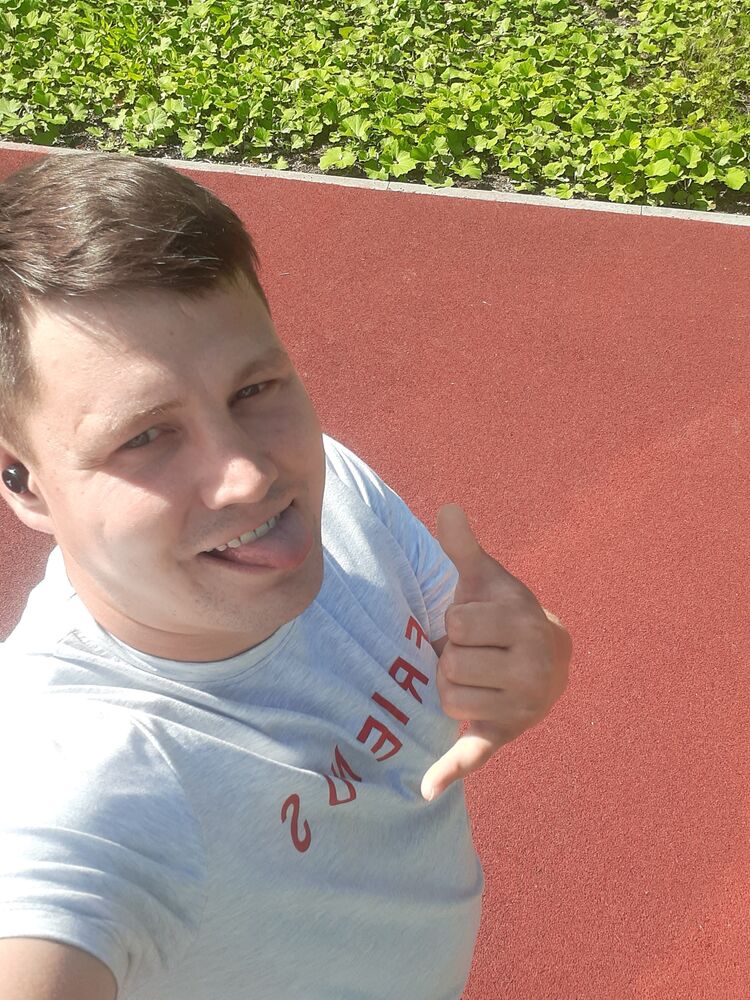 29599585  Nikolai, 30 ,    