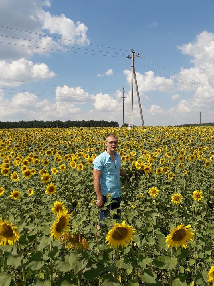  ,   Andrei, 32 ,   ,   , c 