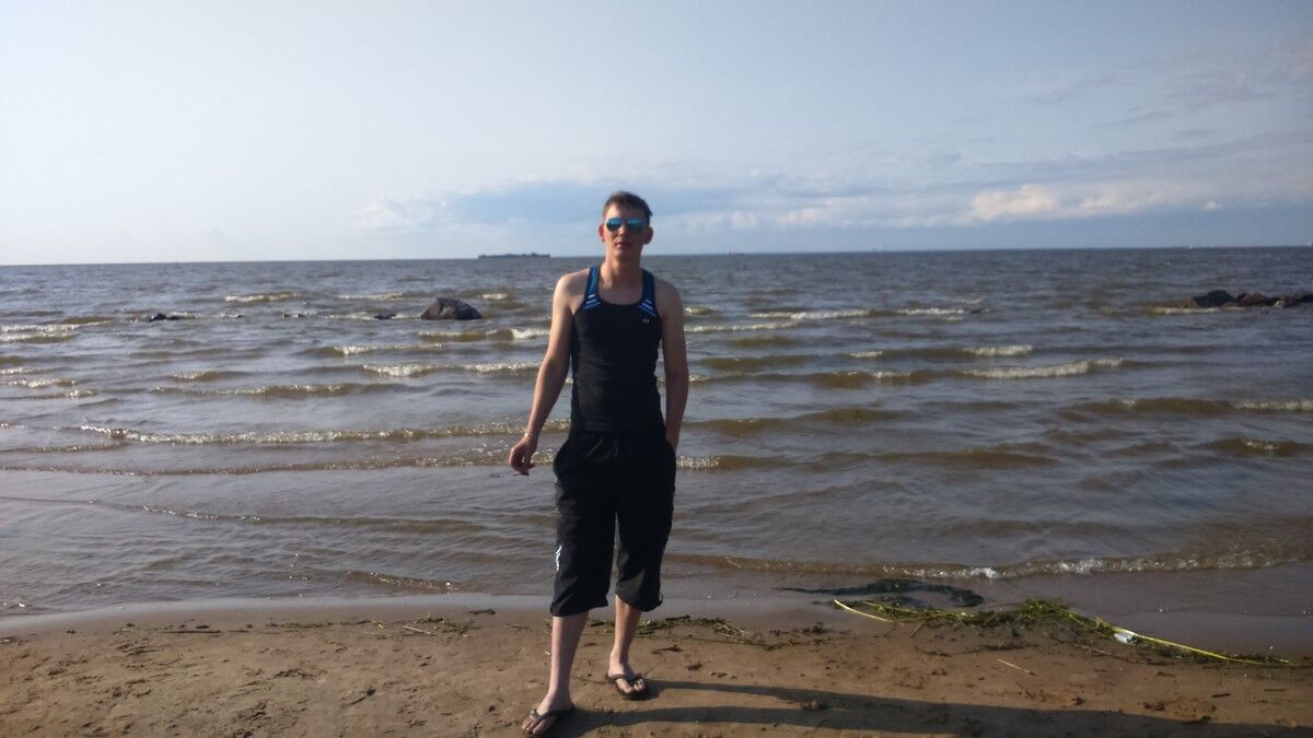  ,   Andrey, 32 ,  