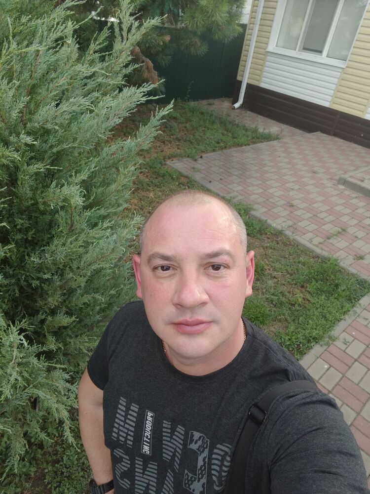  52858275  , 37 ,    