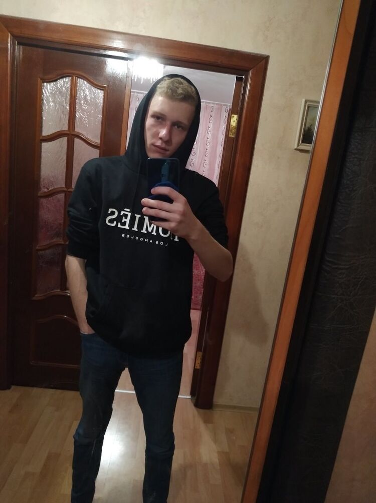  18093315  , 24 ,    