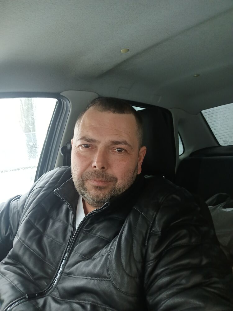  ,   Igor, 47 ,   ,   