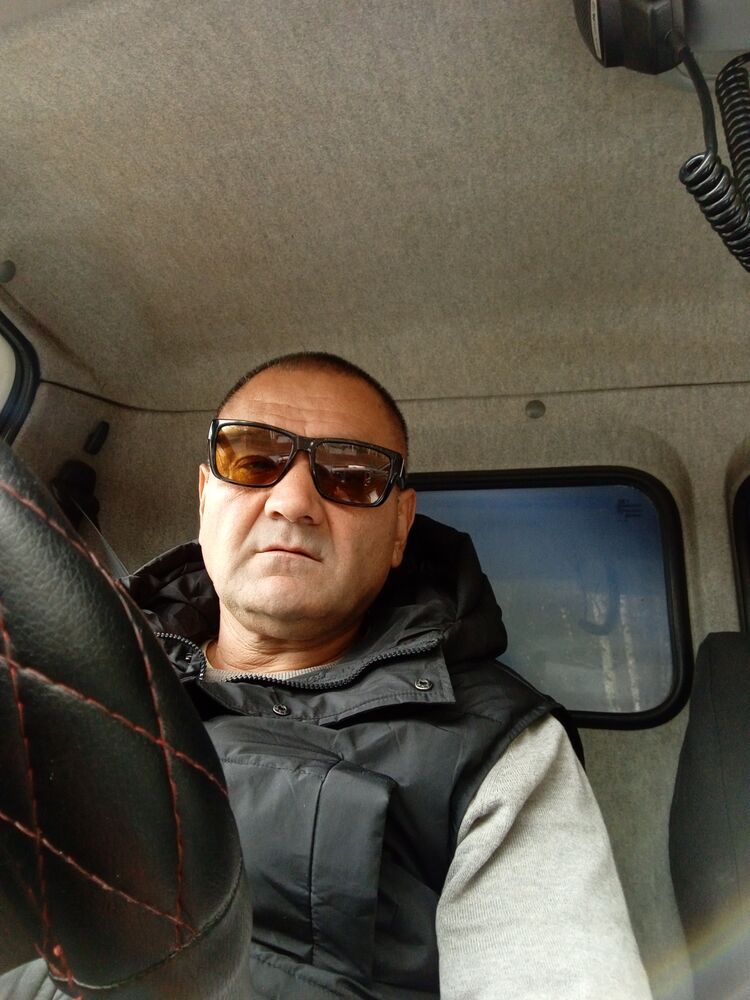  38977285  Akhmedov, 53 ,    