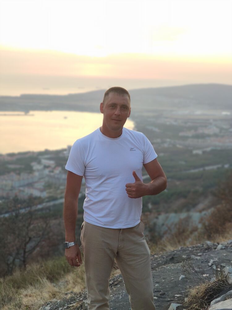  50239045  Alexey, 41 ,    