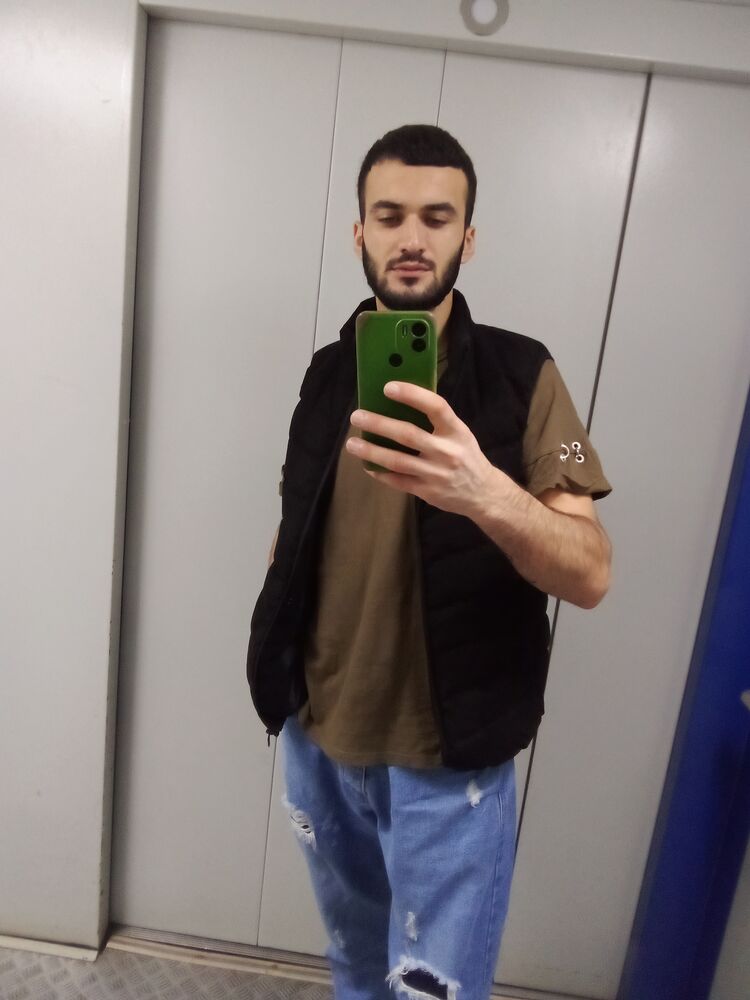  ,   Ramin, 26 ,   ,   
