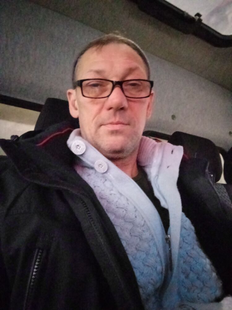  32290565  Nikolay, 52 ,    
