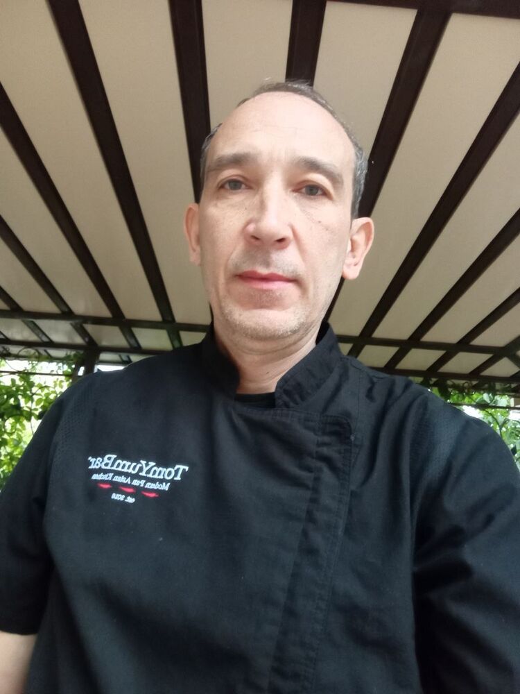  ,   Vladislav, 47 ,   ,   