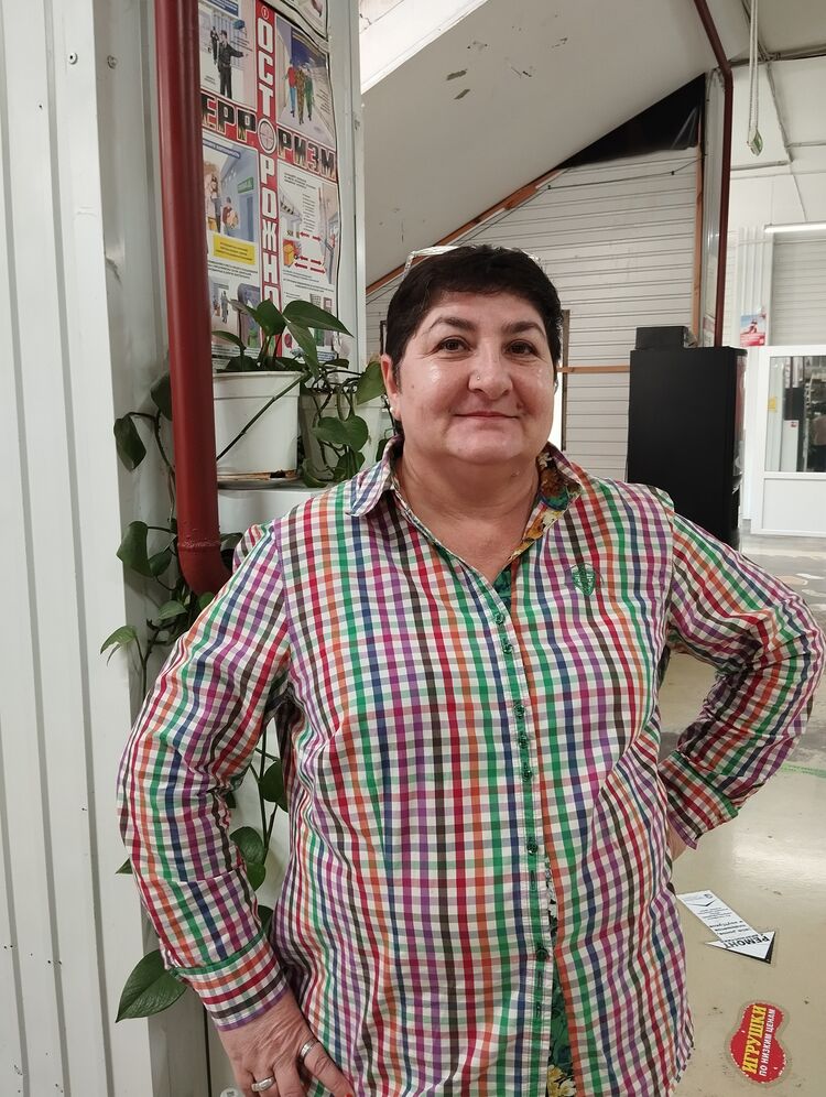  51660205  Zulya, 59 ,    