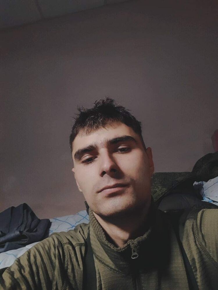  31757665  , 27 ,    