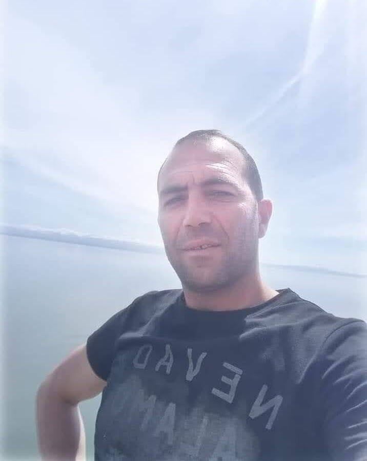  31319015  Vardan, 42 ,    