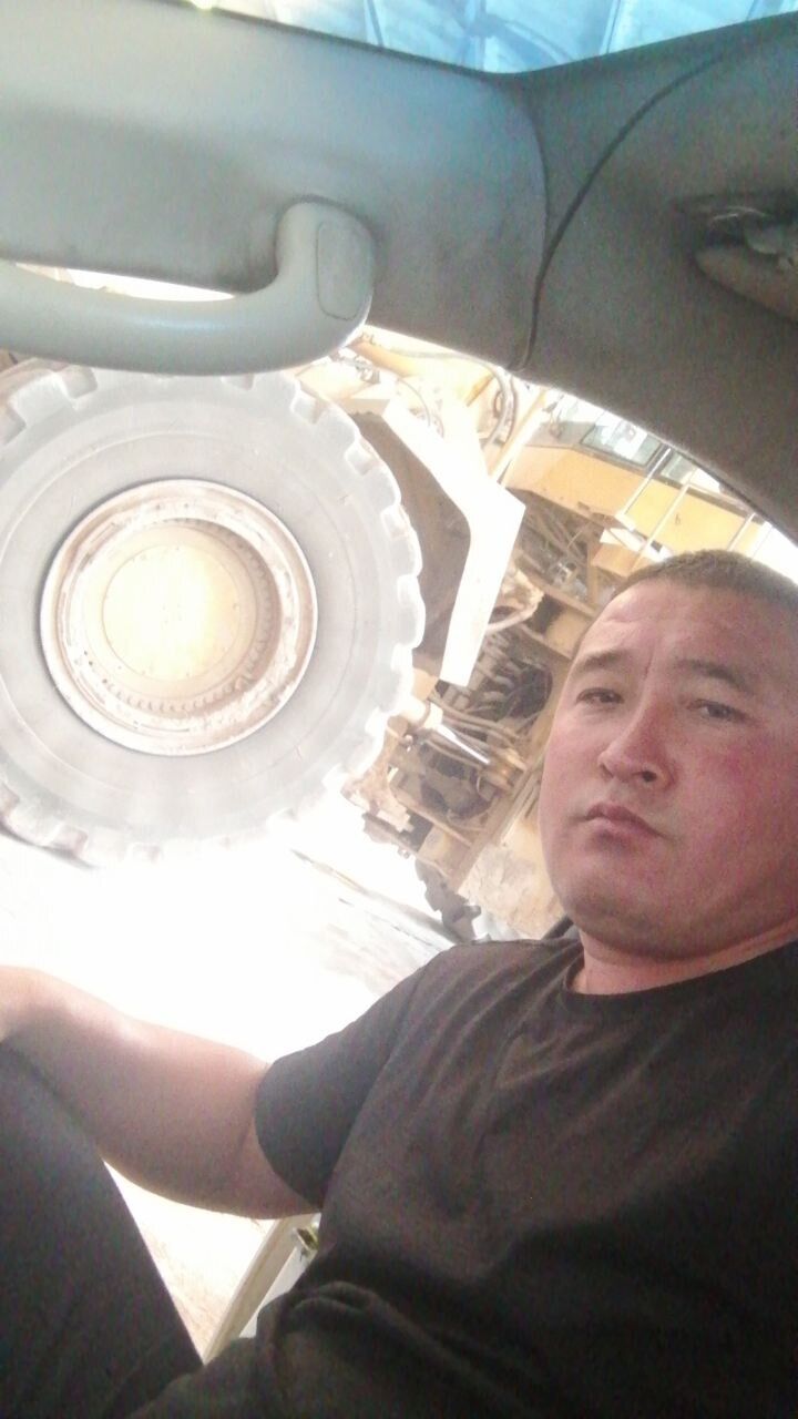  23085725  , 34 ,    