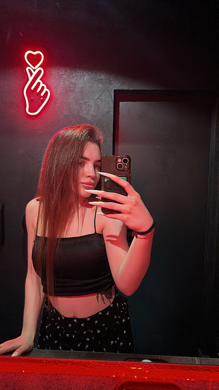  48278545  Miss, 27 ,    