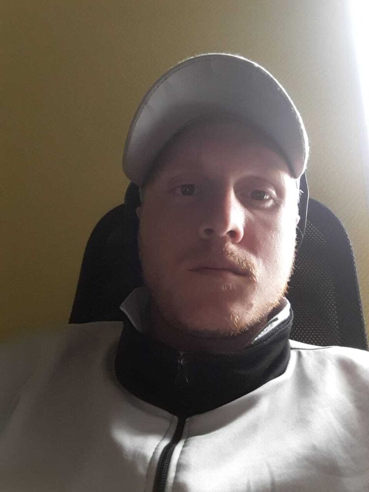  44921795  Mirko, 28 ,    