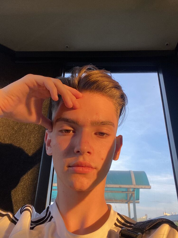  28569855  , 23 ,    
