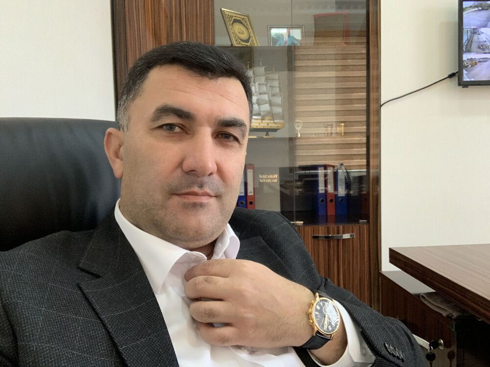  24908255  Ahmed, 48 ,    