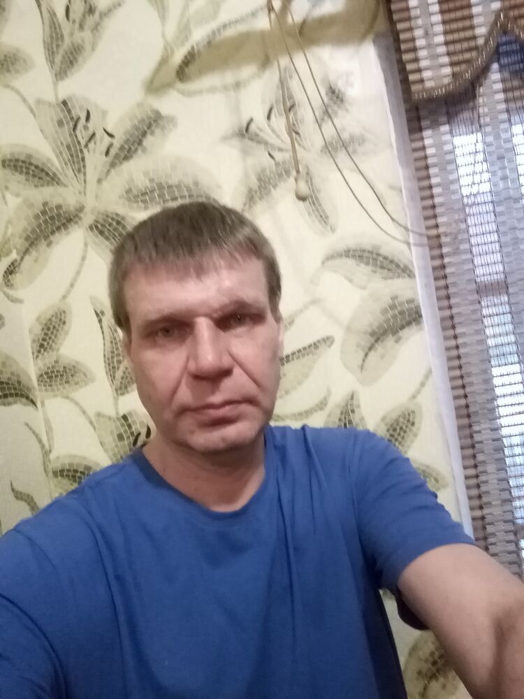 29755285  Oleg, 52 ,    
